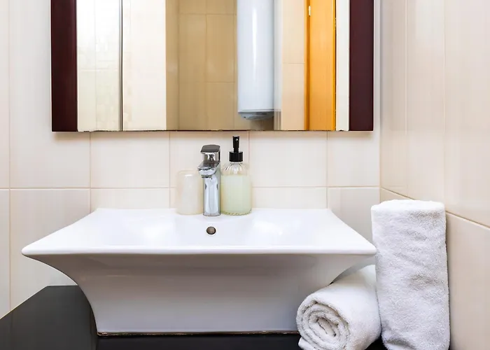 Beautiful In The Heart Of Apartment